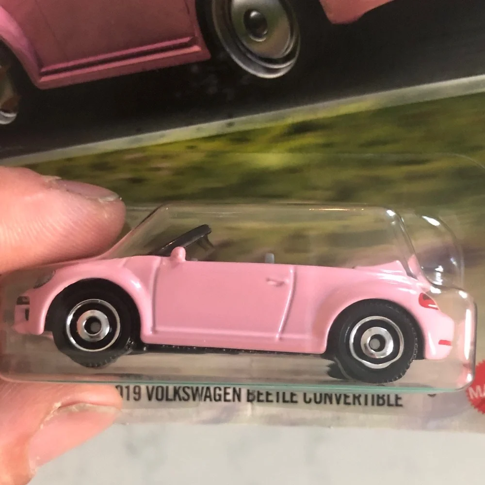 Mattel Matchbox Pink 2019 Volkswagen Beetle Convertible